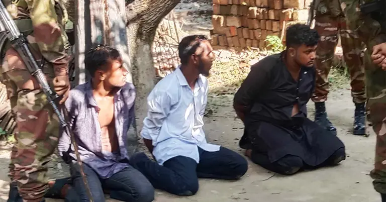 সেনাবাহিনীর হাতে আটক তিন সমন্বয়ক